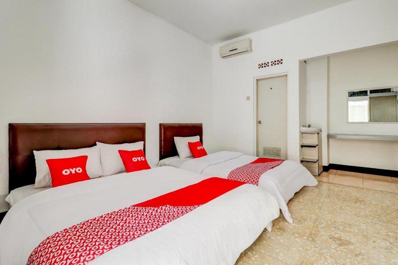Oyo 3341 Ten Guest House Бандунг Экстерьер фото